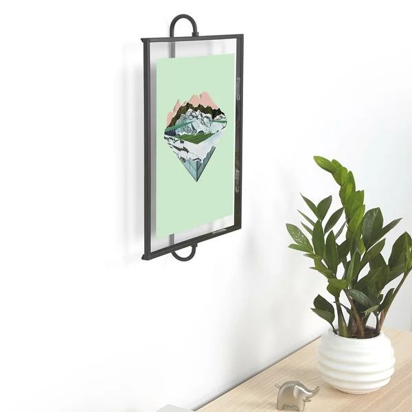 Umbra Phantom Photo Display 5 Umbra Phantom Photo Display