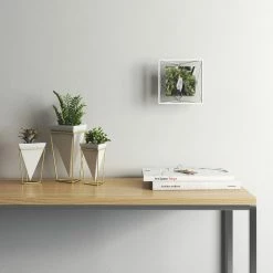 Umbra 4 x 4 White Prisma Photo Frame 8 Umbra 4 x 4 White Prisma Photo Frame