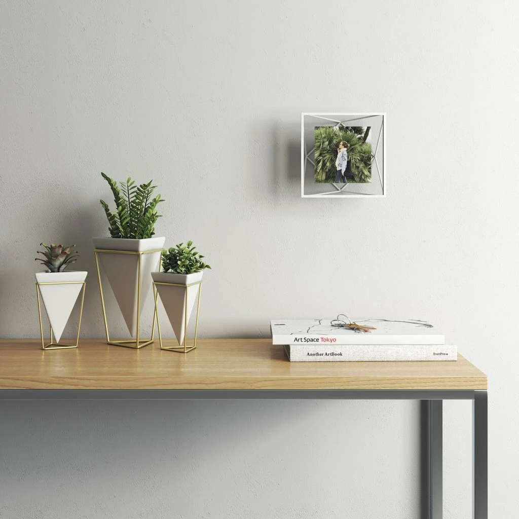 Umbra 4 x 4 White Prisma Photo Frame 5 Umbra 4 x 4 White Prisma Photo Frame