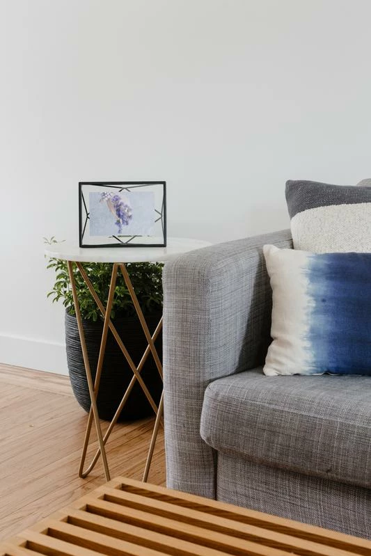 Umbra 4 x 6 Black Prisma Photo Frame 5 Umbra 4 x 6 Black Prisma Photo Frame