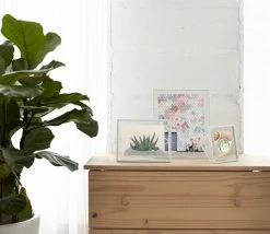 Umbra 4 x 4 White Prisma Photo Frame