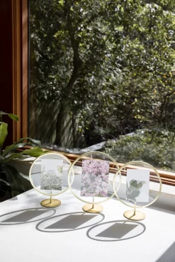 Umbra 10 x 15cm Brass Infinity Photo Frame 9 Umbra 10 x 15cm Brass Infinity Photo Frame