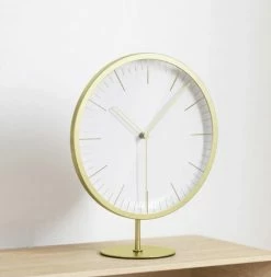 Umbra Infinity Clock in Matte Brass 7 Umbra Infinity Clock in Matte Brass