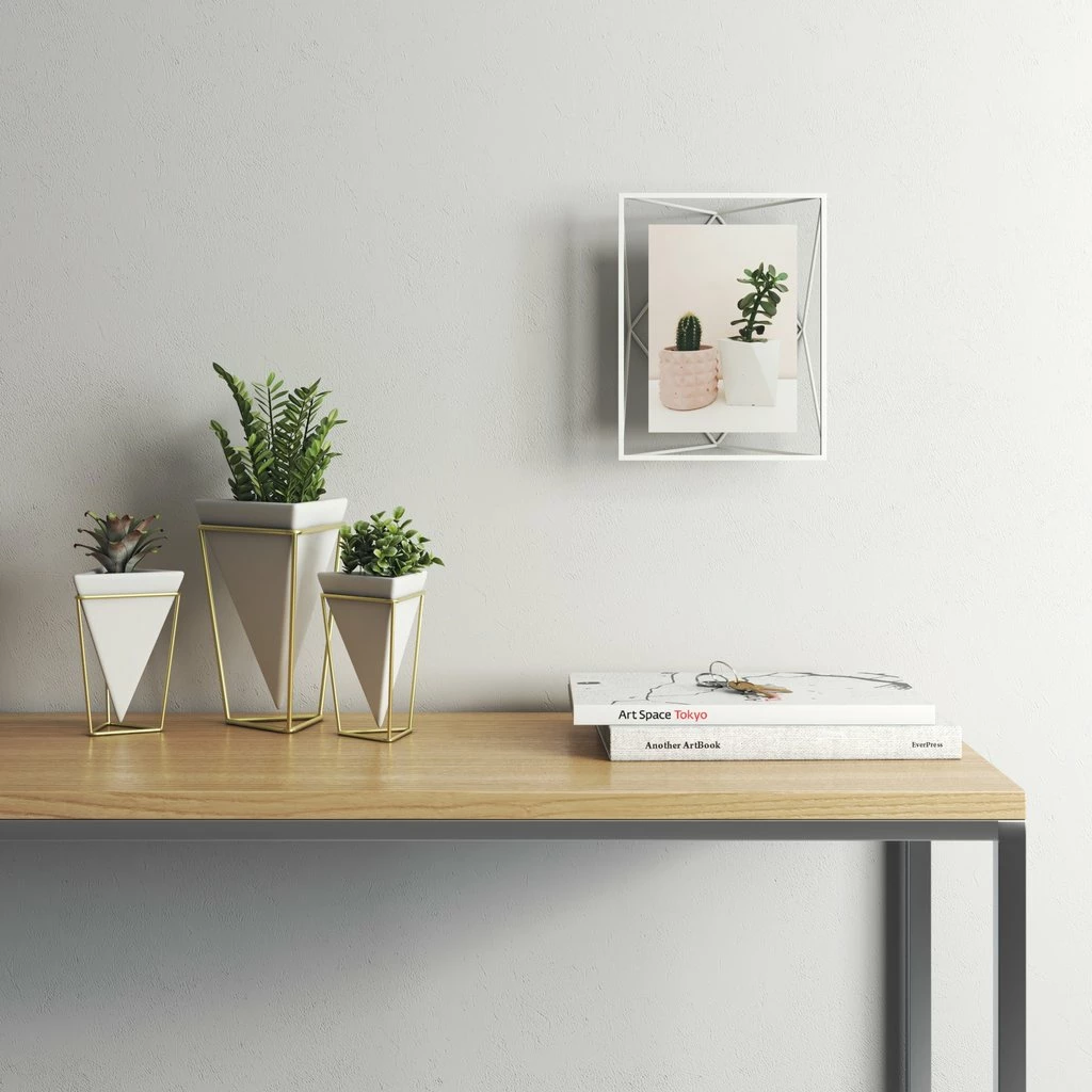 Umbra 5 x 7cm White Prisma Photo Frame 6 Umbra 5 x 7cm White Prisma Photo Frame