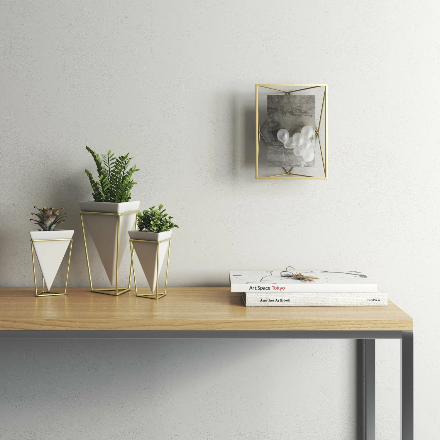 Umbra 4 x 6 Matt Brass Prisma Photo Frame 4 Umbra 4 x 6 Matt Brass Prisma Photo Frame