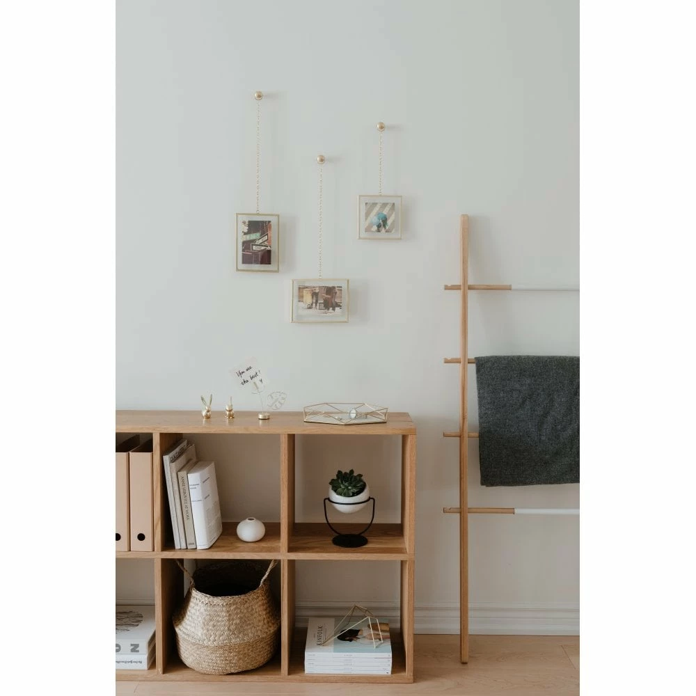 Umbra Brass Fotochain Picture Frame Set of 3 6 Umbra Brass Fotochain Picture Frame Set of 3