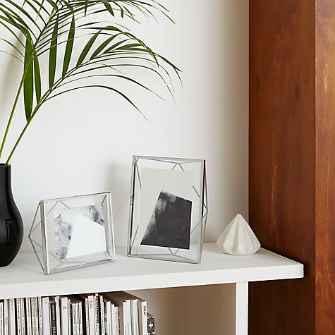 Umbra 4" x 6" Chrome Prisma Photo Frame 4 Umbra 4" x 6" Chrome Prisma Photo Frame